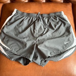 Gray Nike shorts. Size large.